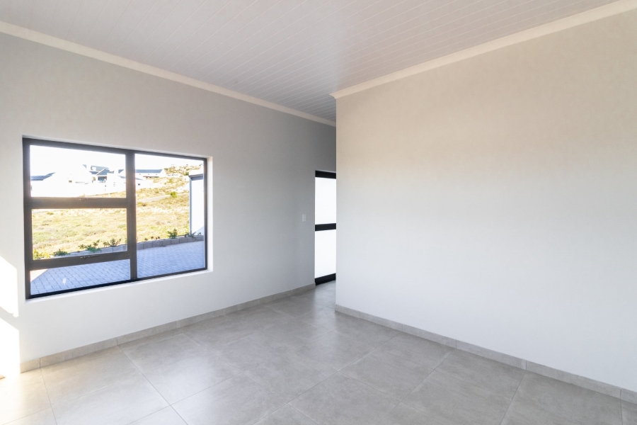4 Bedroom Property for Sale in Da Gama Bay Western Cape